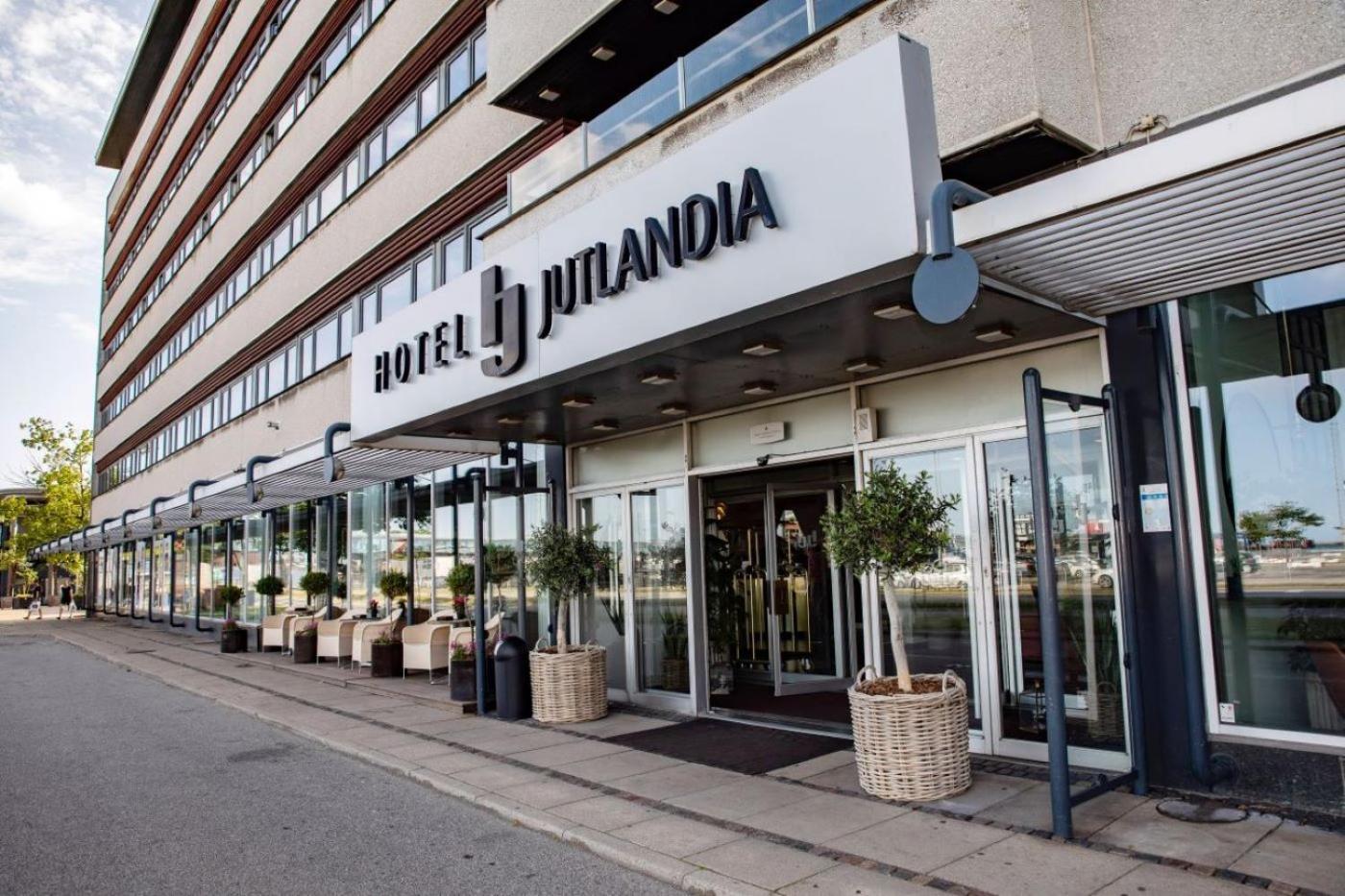 Harbour Living By Jutlandia - Hostel Style Frederikshavn Exterior photo